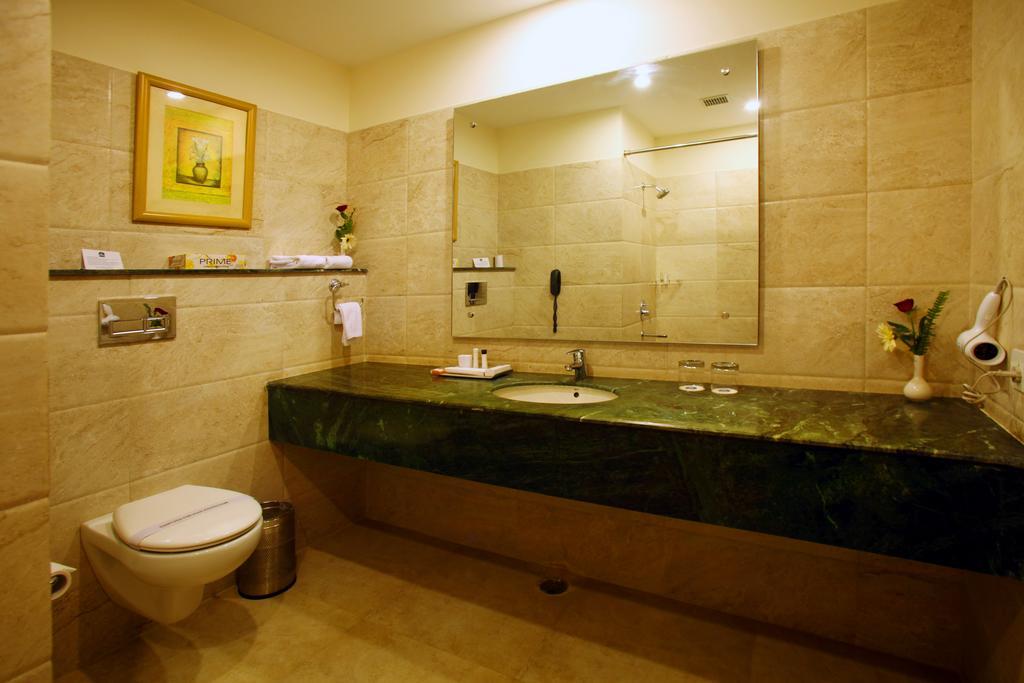 Continent Nakodar Hotel & Resorts Rum bild