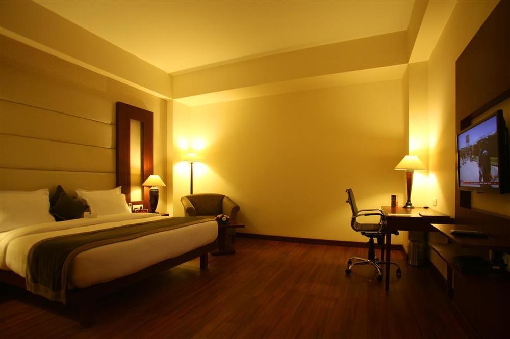 Continent Nakodar Hotel & Resorts Rum bild
